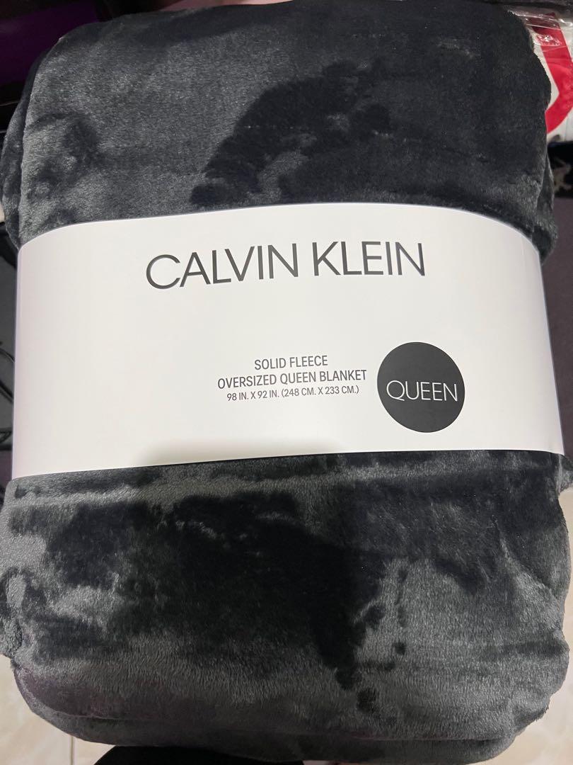 Calvin klein Queen size blanket, Furniture & Home Living, Bedding & Towels  on Carousell