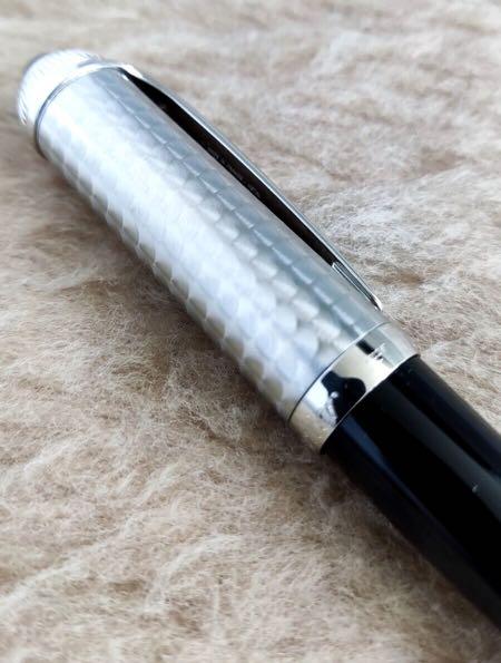 Cartier roadster pen price shop