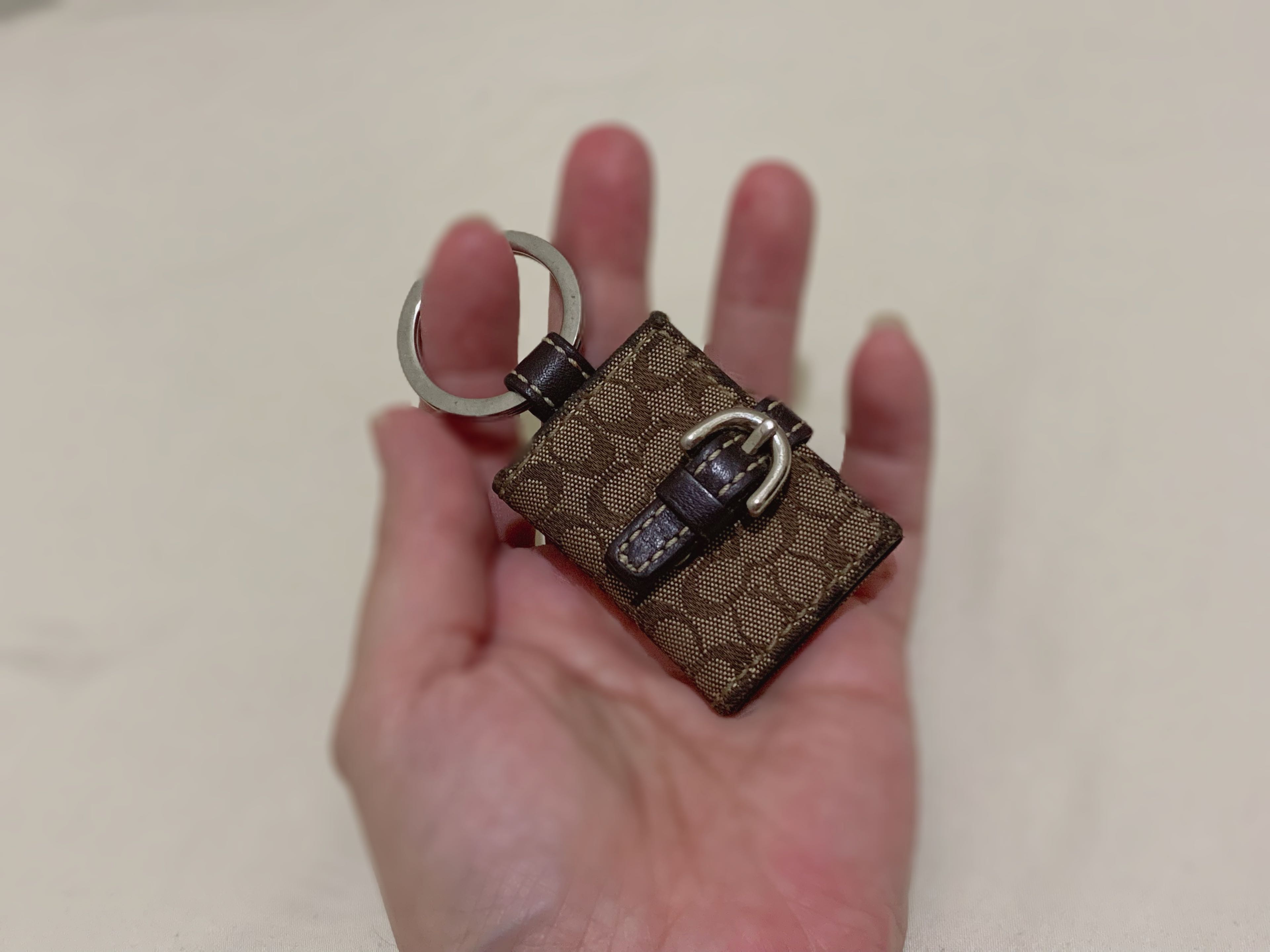 Photo Frame Keychain Coach Coach photo frame keychain, Women's Fashion, Watches & Accessories ...