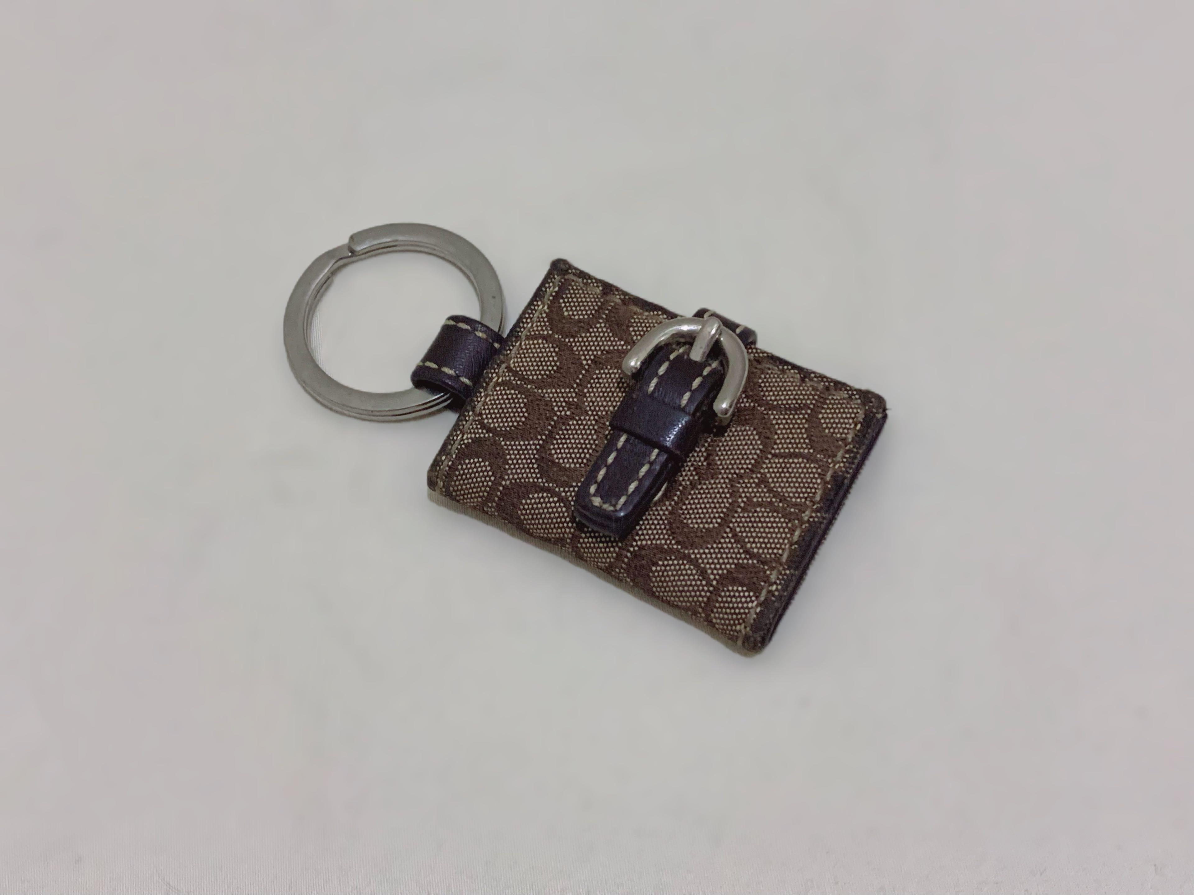Photo Frame Keychain Coach Coach photo frame keychain, Women's Fashion, Watches & Accessories ...
