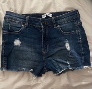 (Category: ) located in . Submitted by evastudio (Listing ID 1176332035, Image 1). Description: .