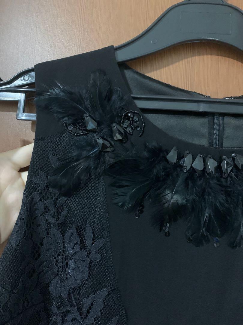 Tahari black lace dress on sale