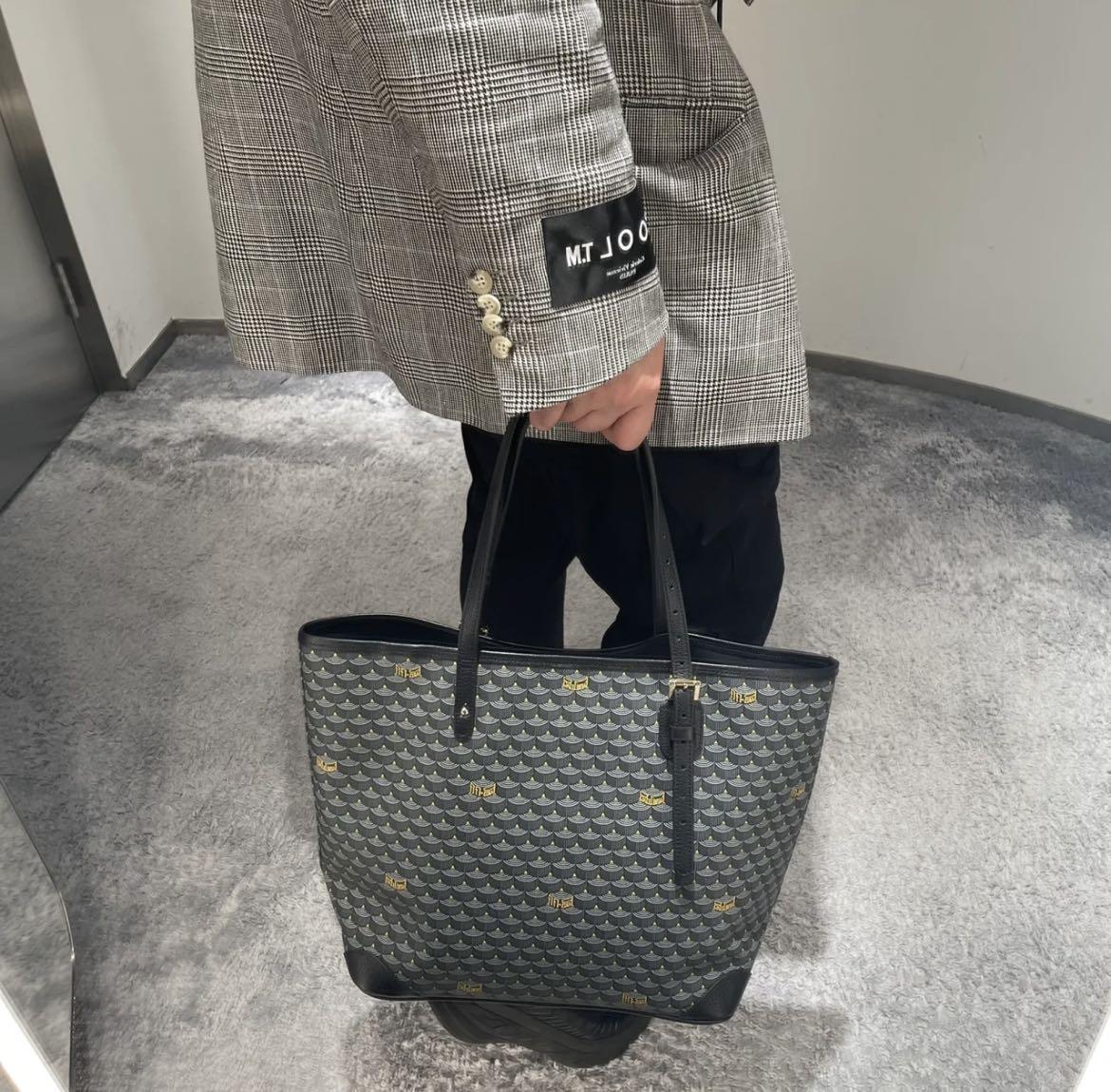 Faure le Page Daily Battle 32 in Steel Grey Canvas, Women's Fashion, Bags &  Wallets, Tote Bags on Carousell