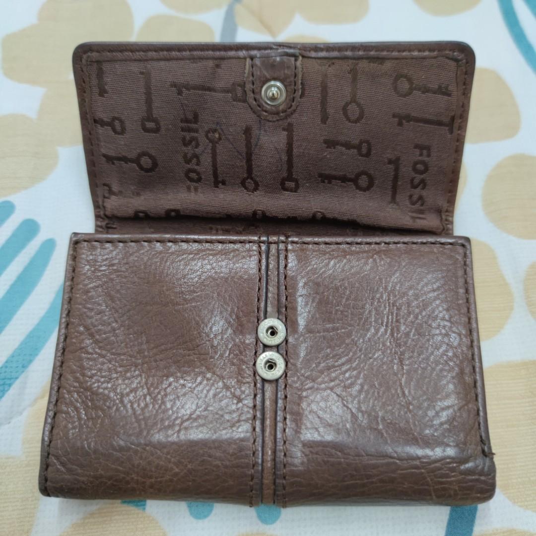 Fossil Wallet Women, Luxury, Bags & Wallets on Carousell