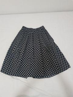 Garterised checkered skirt
