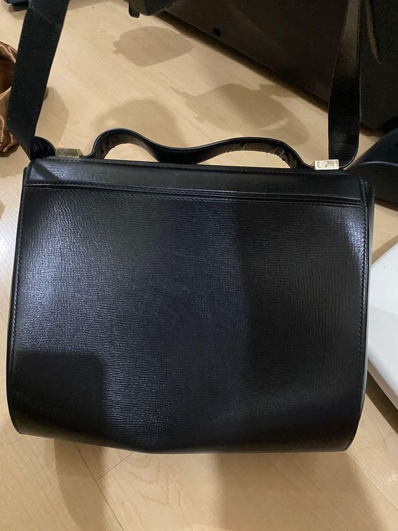 Givenchy Box Pandora Bag (Category: Luxury Bags & Wallets) located in Manila. Submitted by tinseyra (Listing ID 1176372805, Image 2). Description: Guaranteed authentic With tags.