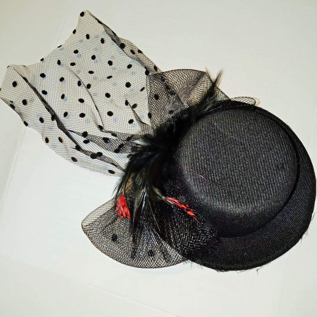 Clip shop on hat