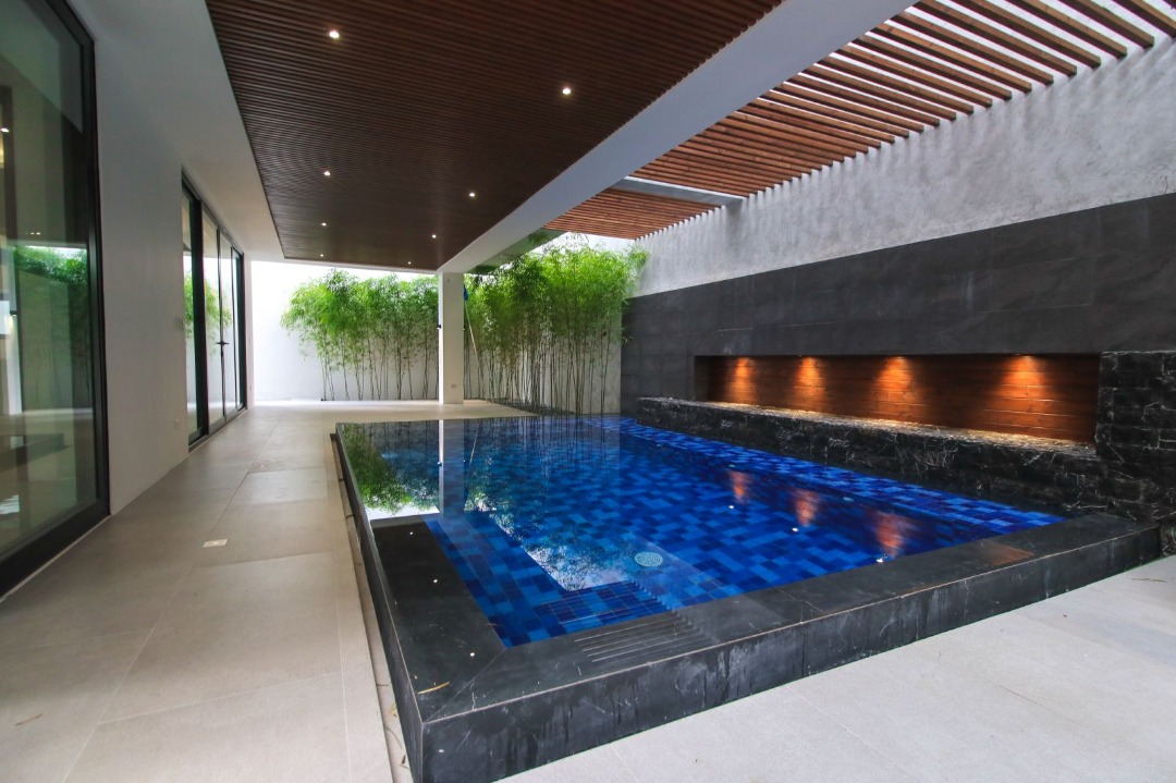 (Category: ) located in . Submitted by jjmorealty (Listing ID 1176265803, Image 1). Description: .