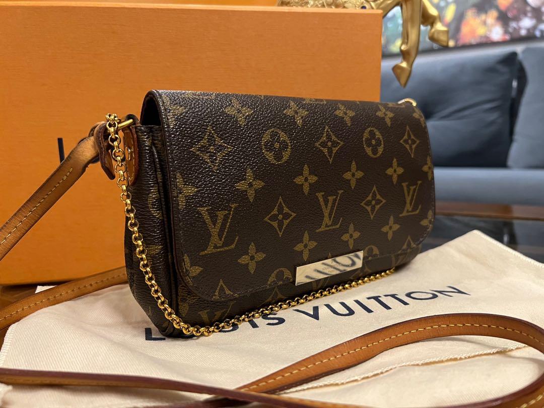 Louis Vuitton favorite PM size, Luxury, Bags & Wallets on Carousell