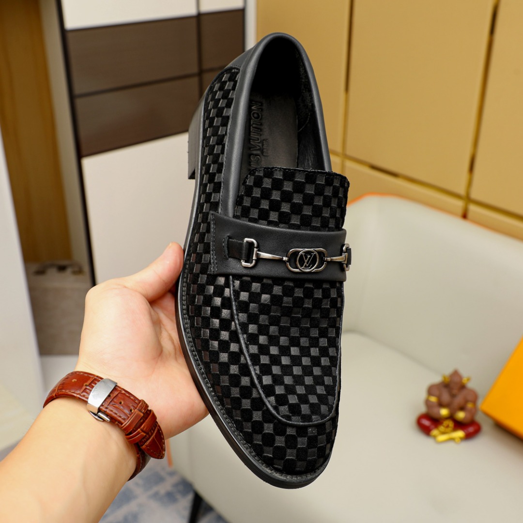 Louis vuitton casual store shoes