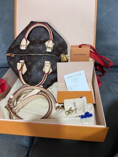 (Category: ) located in . Submitted by preloved_brandedbackup (Listing ID 1158550981, Image 1). Description: .