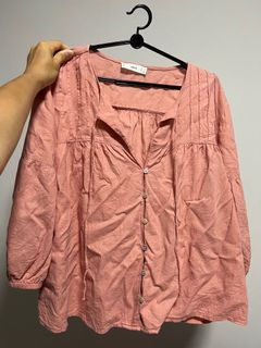 (Category: ) located in . Submitted by lovedovegoods (Listing ID 1176419565, Image 1). Description: .