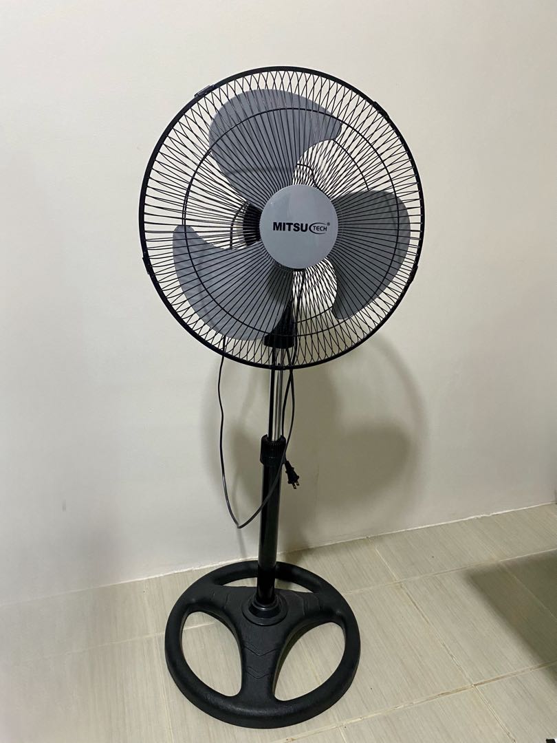 Mitsu Tech Electric Fan, Furniture & Home Living, Lighting & Fans, Fans