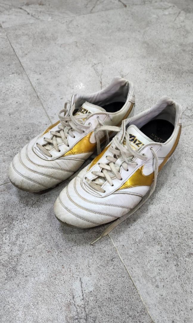 Mizuno Morelia boots for sale