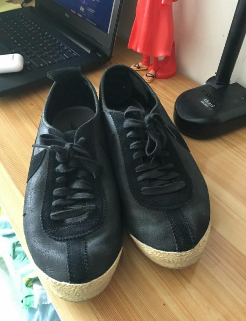 Nike cortez (Category: Sneakers) located in Makati City. Submitted by rizir (Listing ID 1176377478, Image 1). Description: Authentic nike cortez leather in very good condition. zero to minimum heeldrag..