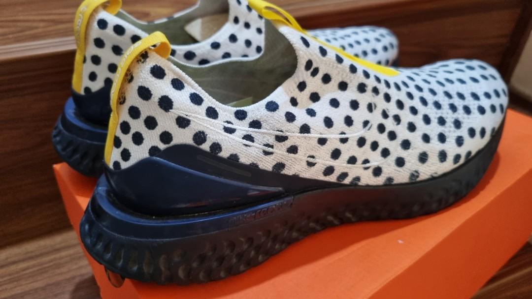 Nike Epic Phantom react size 11 (Category: Sneakers) located in Quezon City. Submitted by shoerack14 (Listing ID 1176326566, Image 3). Description: Nike Epic Phantom react size 11 110% legit condition 9 of 10 once used.