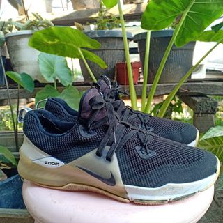 (Category: ) located in . Submitted by ownsneaks (Listing ID 1176408435, Image 1). Description: .