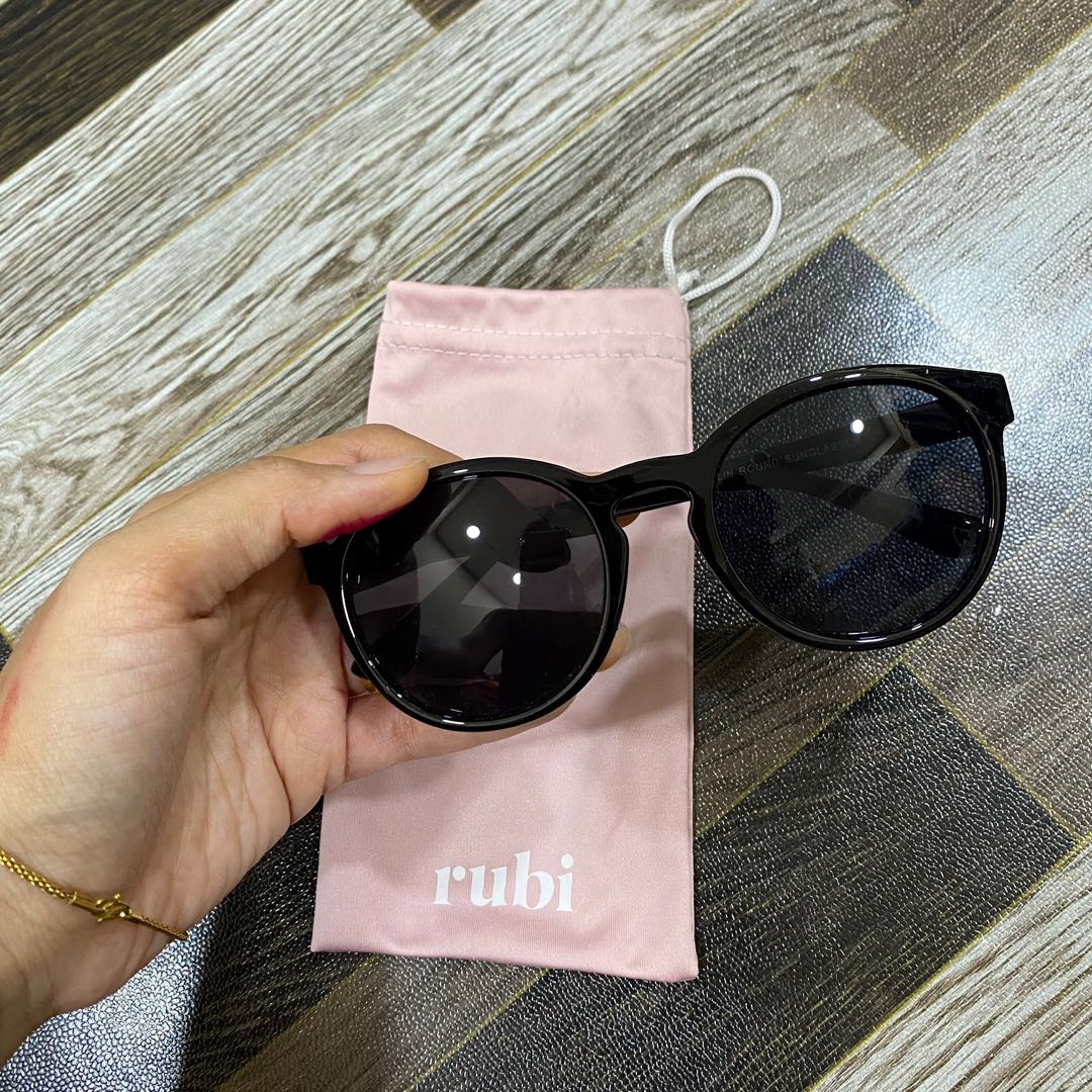 sunglasses rubi, Fesyen Wanita, Aksesoris di Carousell