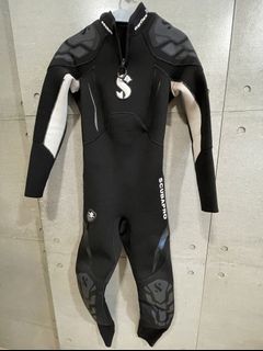 （分類：）位於 。 由 yl9913 提交（商品編號 1176355555，圖片 1）。簡介： 。