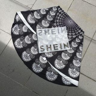 SHEIN tapestry
