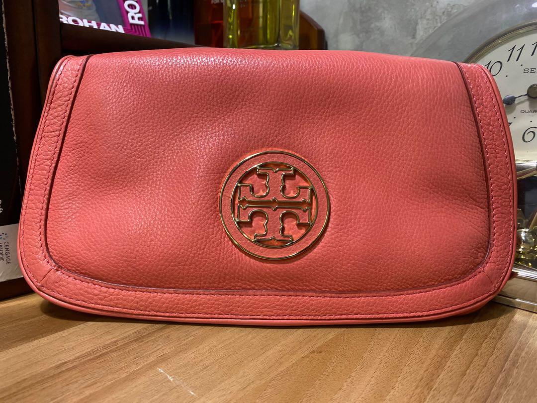 Rush! Repriced ✂️from 10k! Tory Burch Luxury Clutch Bag, 100% original,  Luxury, Bags & Wallets on Carousell