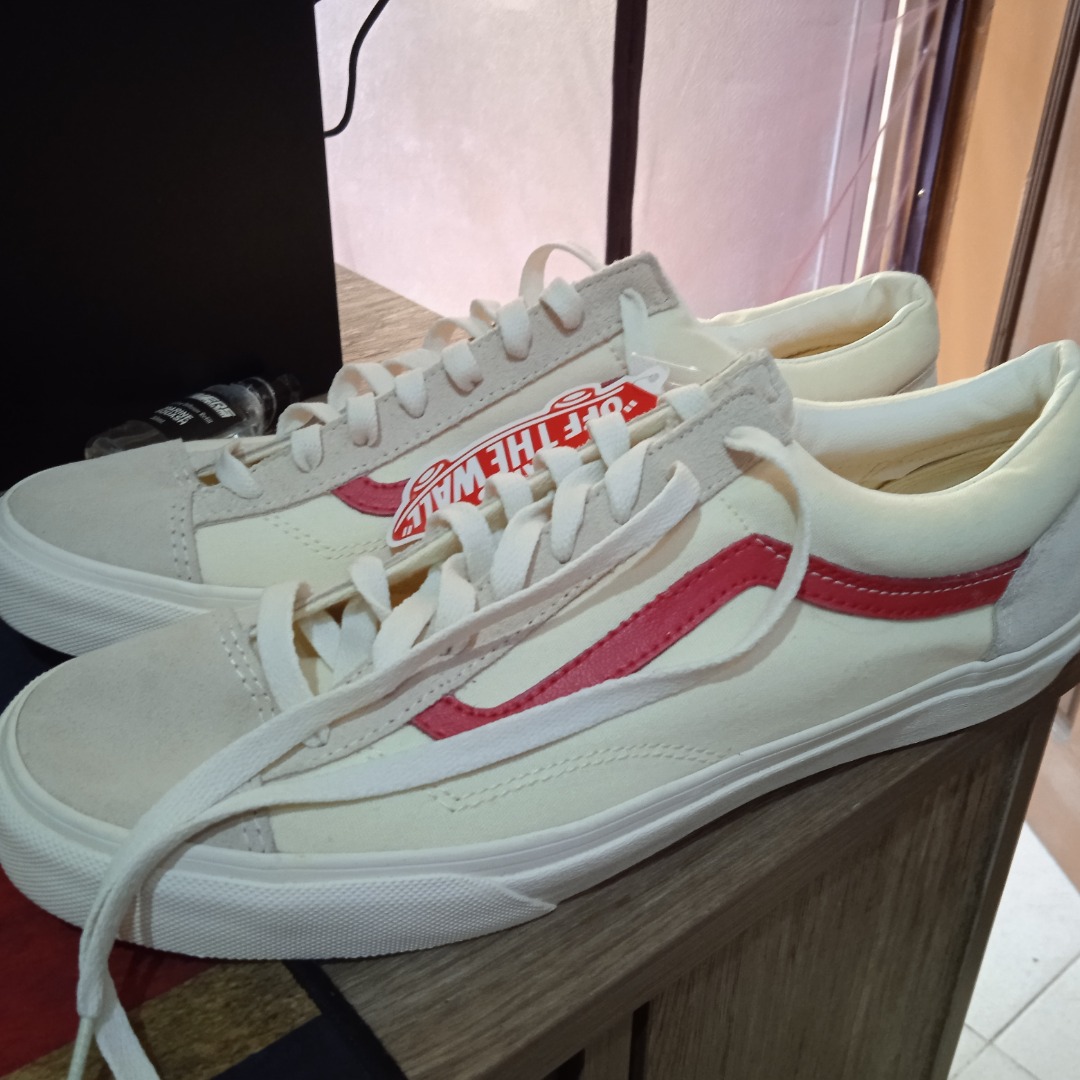 Vans cream sales red old skool