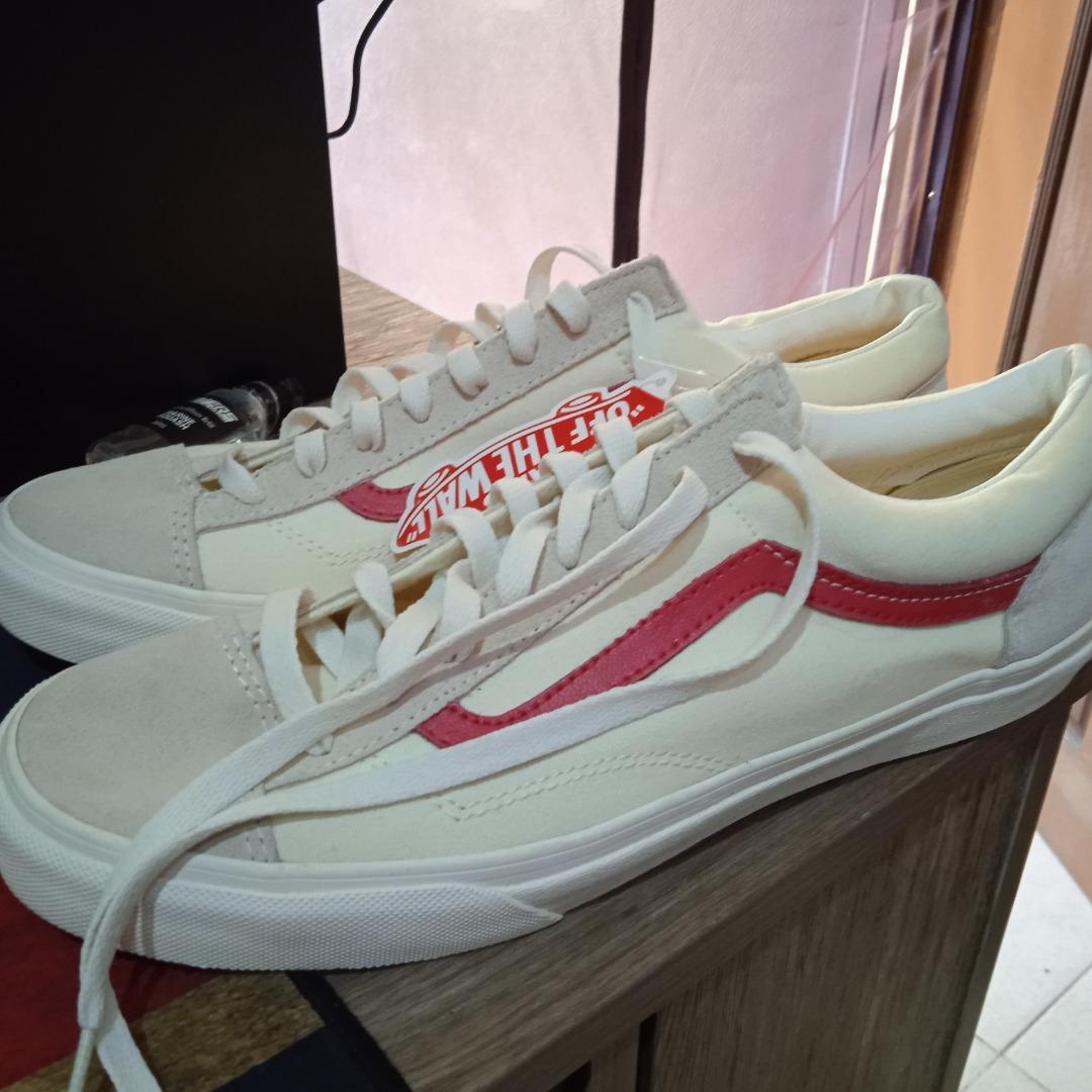Cream red vans outlet