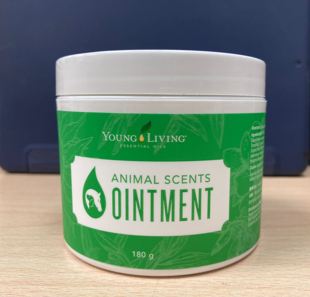 Young Living Animal Scents Ointment, 寵物用品, 寵物衣服 Carousell