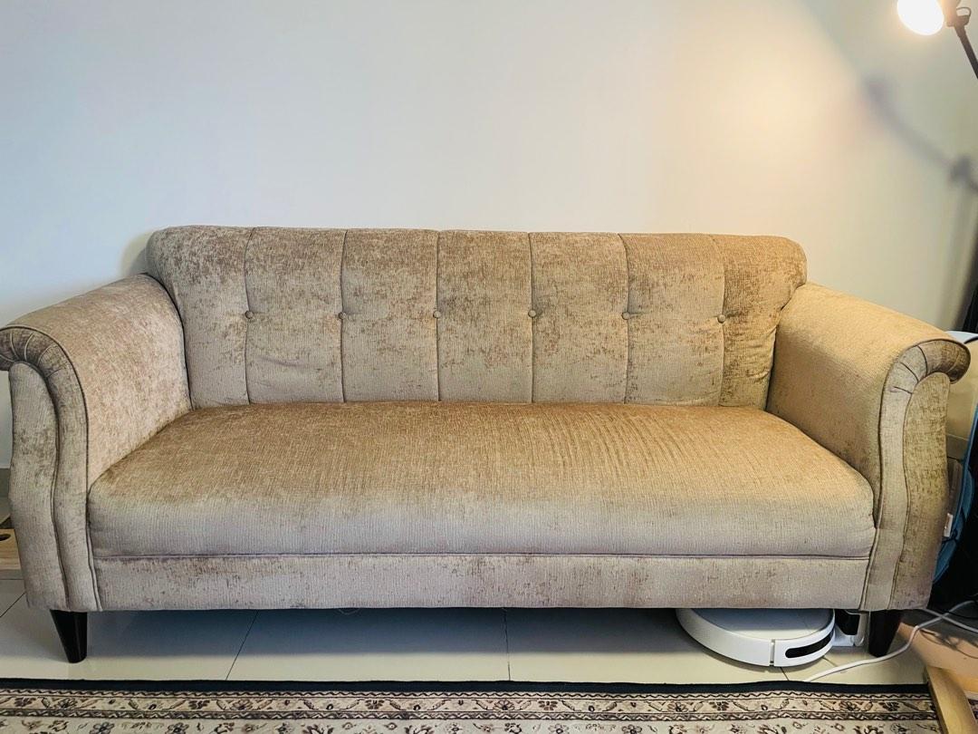 6ft Sofa, Furniture & Home Living, Furniture, Sofas on Carousell