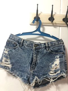 (Category: ) located in . Submitted by belhere (Listing ID 1181817419, Image 1). Description: .