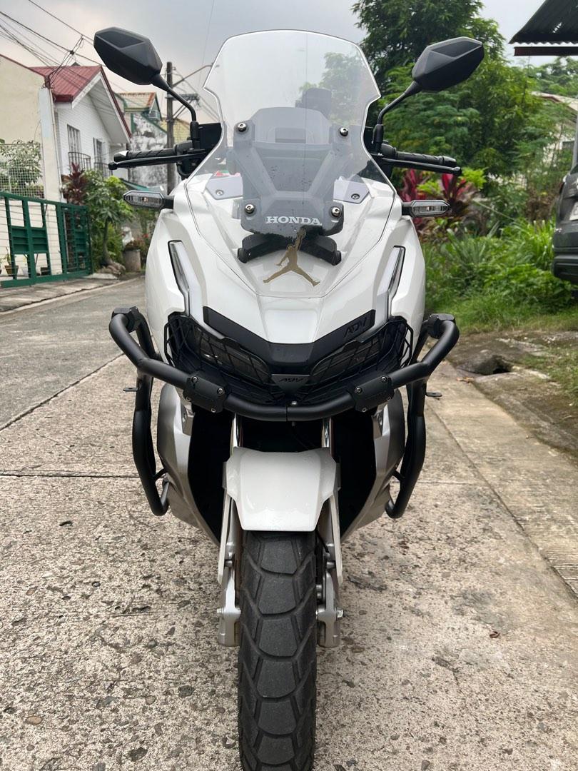 ADV pearl White Motorbikes Motorbikes for Sale on Carousell