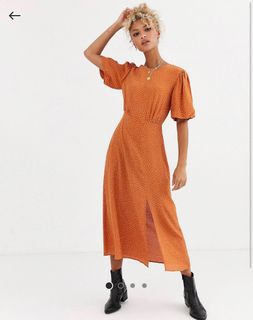 (Category: ) located in . Submitted by she_wears_style (Listing ID 1181847556, Image 1). Description: .