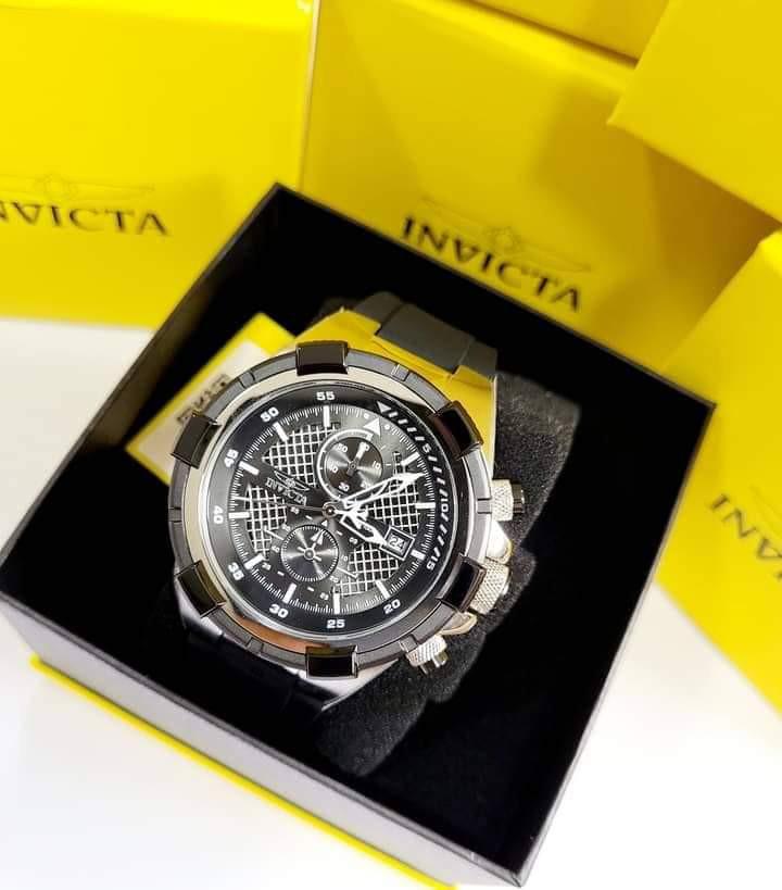 Invicta 28095 deals