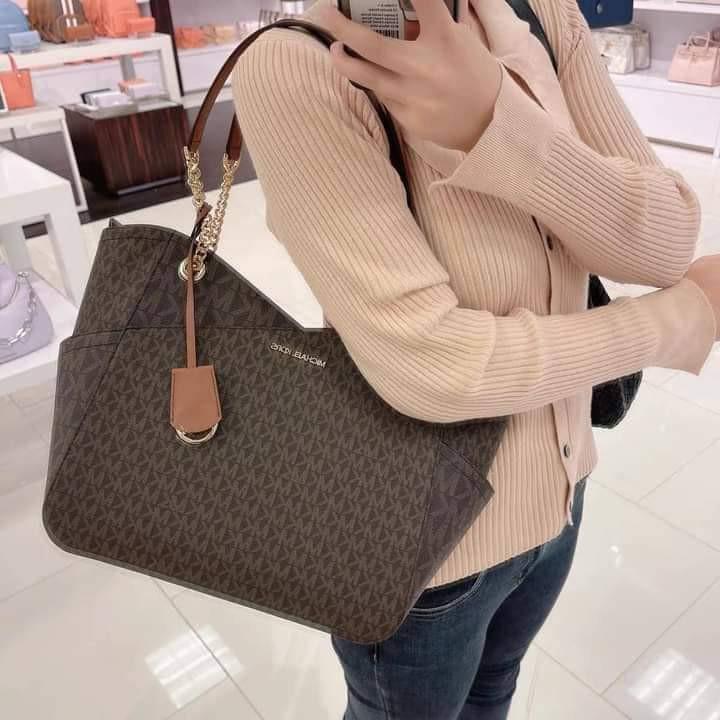 Authentic Michael kors bag for women, Women's Fashion, Bags & Wallets,  Shoulder Bags on Carousell
