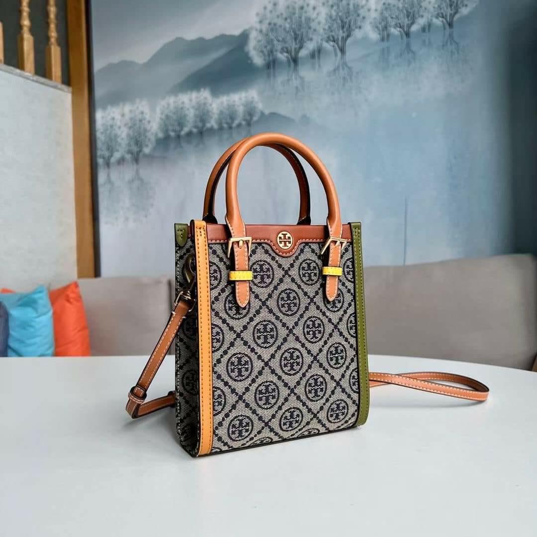 Authentic Tory Burch T Monogram Mini Crossbody (Category: Luxury Bags & Wallets) located in Santa Cruz. Submitted by janelovebagswatchesshoesph (Listing ID 1181890492, Image 2). Description: with tag, dust bag and paper bag.
