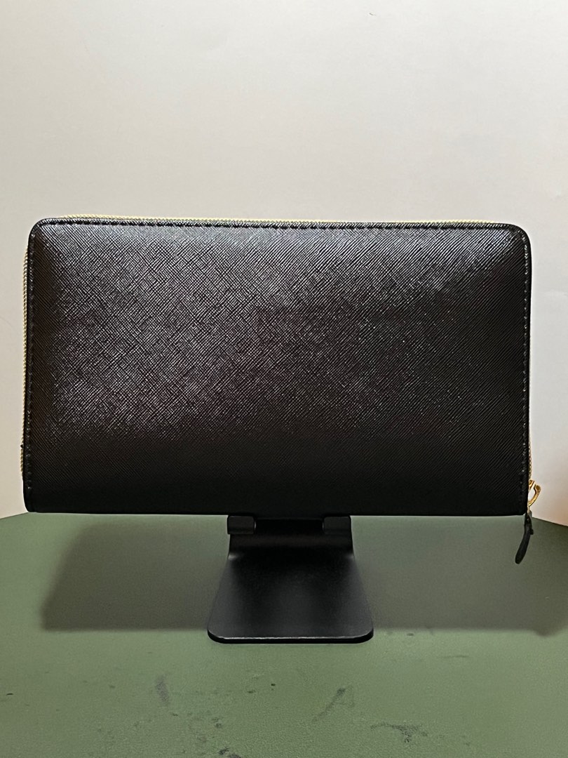 Budgeting Wallet with Envelope, Women's Fashion, Bags & Wallets