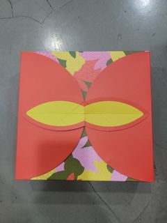 （分類：）位於 。 由 devilbelu.85 提交（商品編號 1181767029，圖片 1）。簡介： 。