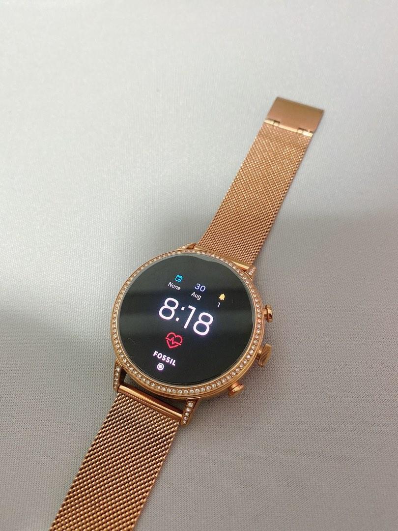 Rose gold best sale fossil gen 5