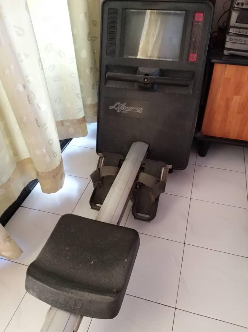 [FREE] Life Fitness Liferower 9500 Rowing Machine, Sports Equipment ...