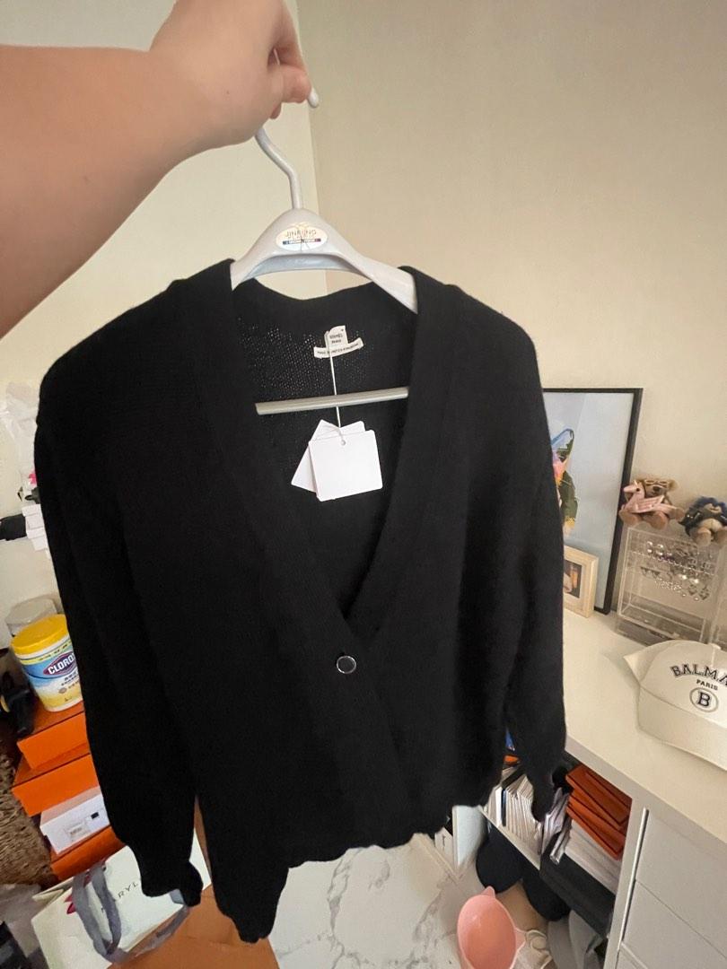 🈹️ Hermes cardigan black 黑色外套, 女裝, 外套及戶外衣服- Carousell