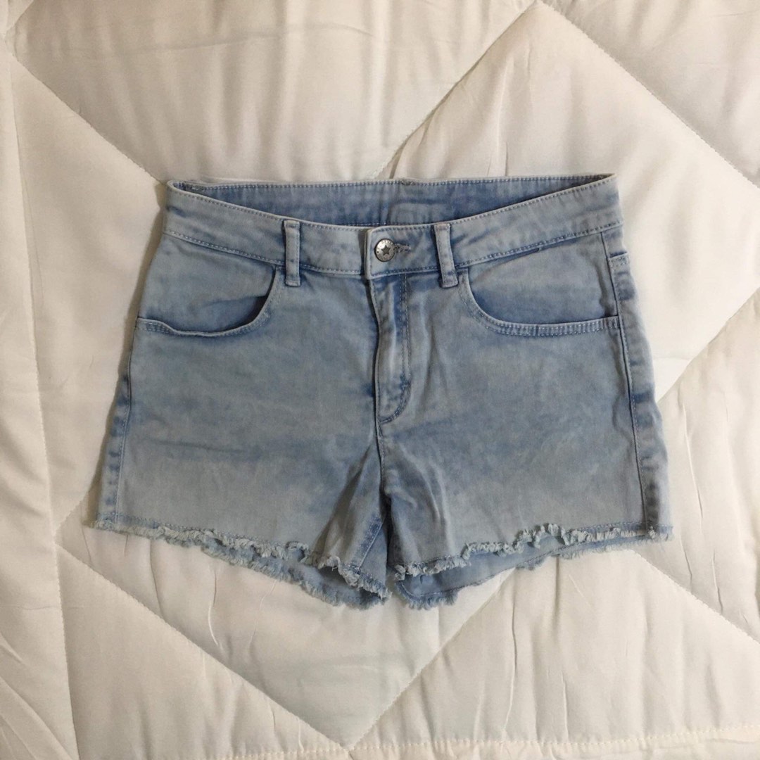 H&M SHORTS, Women's Fashion, Bottoms, Shorts on Carousell