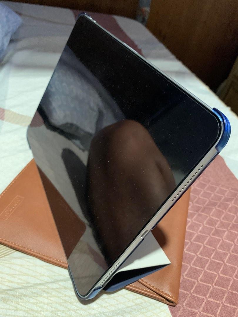 Ipad air 4th gen wifi 64G (Category: iPad) located in Pasay City. Submitted by jeffreytiedra10 (Listing ID 1181875741, Image 1). Description: With box that includes charger and receipt pasok sa warranty. Bought last July 23 and the reason for selling will upgrade to laptop. .