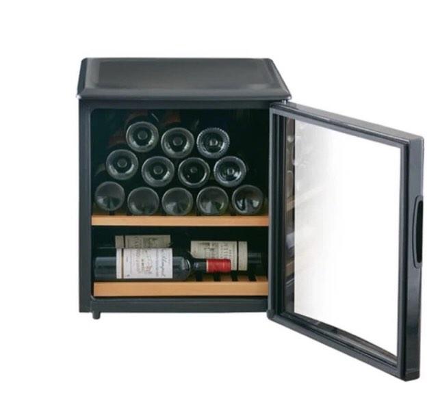 Kadeka wine fridge second hand, TV & Home Appliances, Kitchen