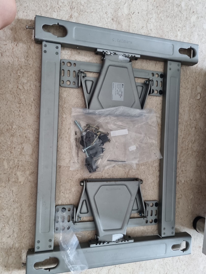 LG wall mounting for 75 in tv, TV & Home Appliances, TV & Entertainment