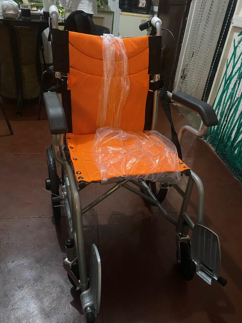 Light weight wheelchair, Health & Nutrition, Assistive & Rehabilatory