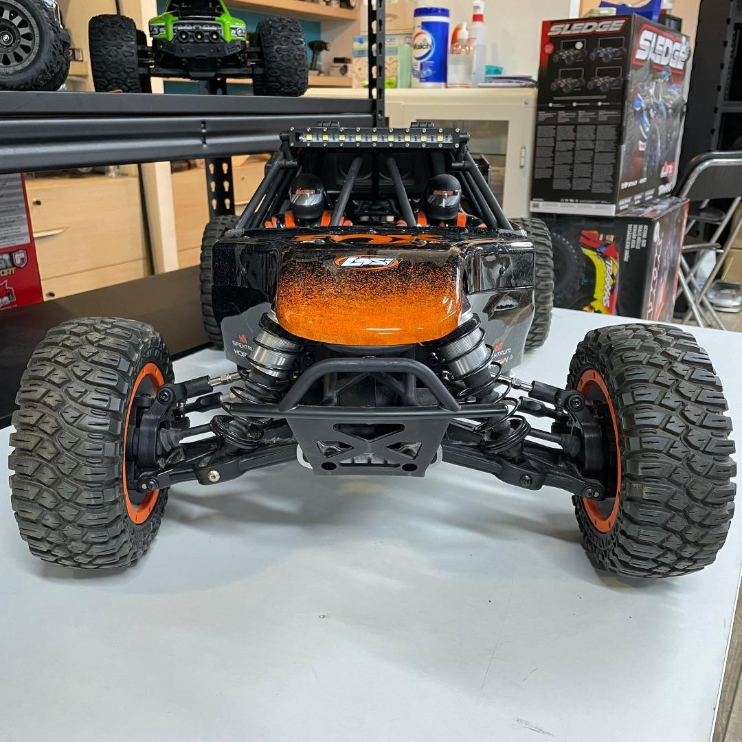 LIKE NEW LOSI 1 5 DBXL E 2.0 4WD 8S Brushless Desert Buggy RTR