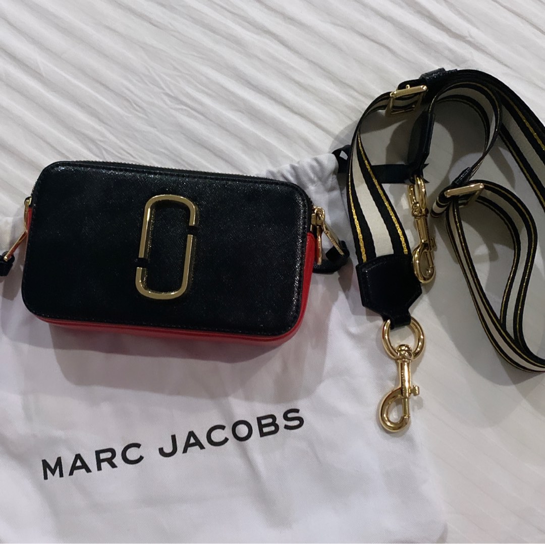Marc Jacobs Camera Bag, Luxury, Bags & Wallets on Carousell