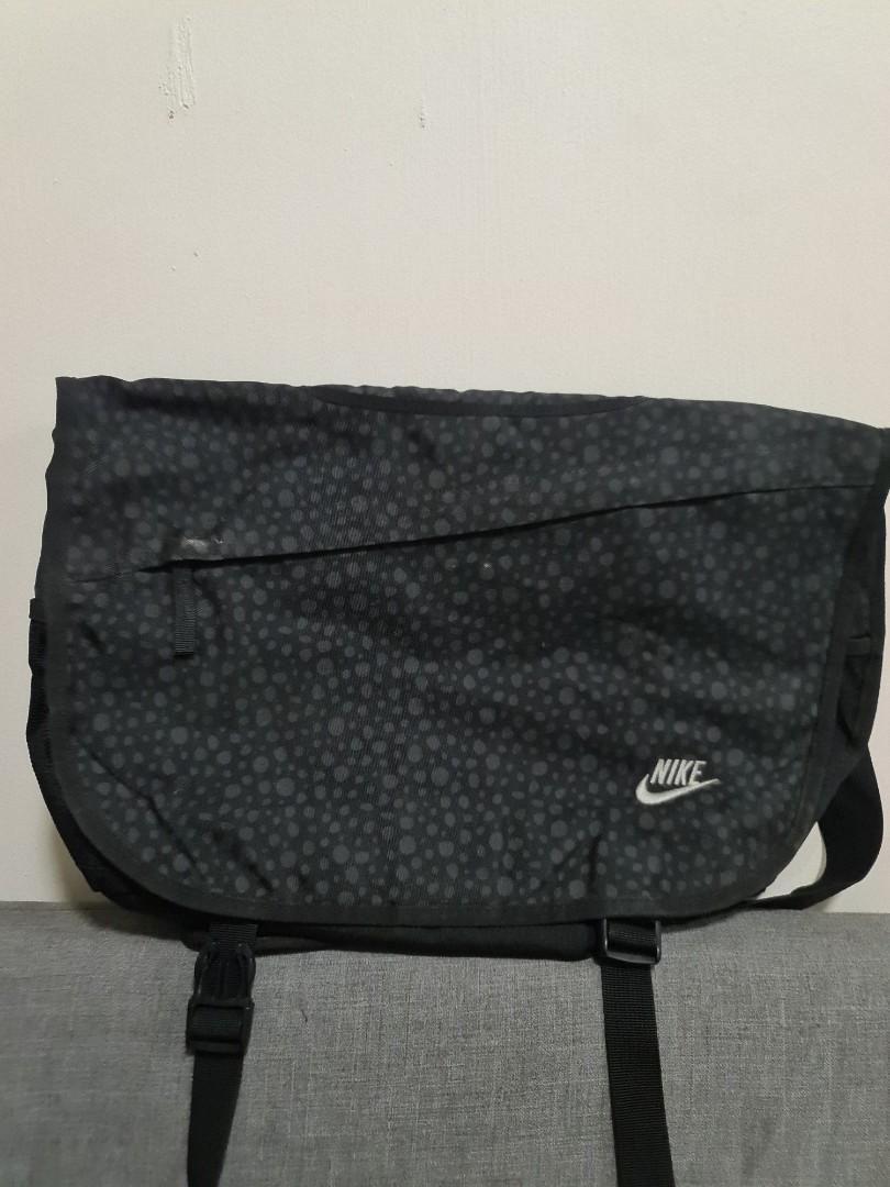 mens messenger bag nike
