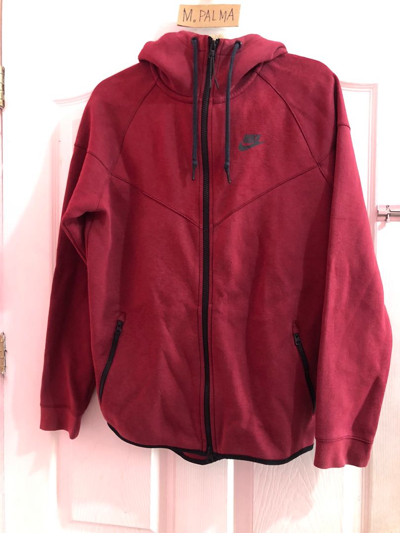 Nike tech fleece jacket red medium 21.5x27, Women's Fashion, Coats