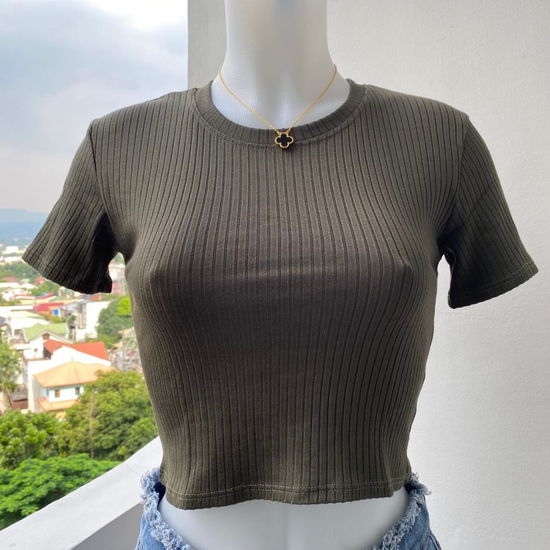 TULIP TOP IN OLIVE GREEN